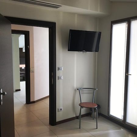 Residenza S.Event B&B Буччинаско Екстер'єр фото